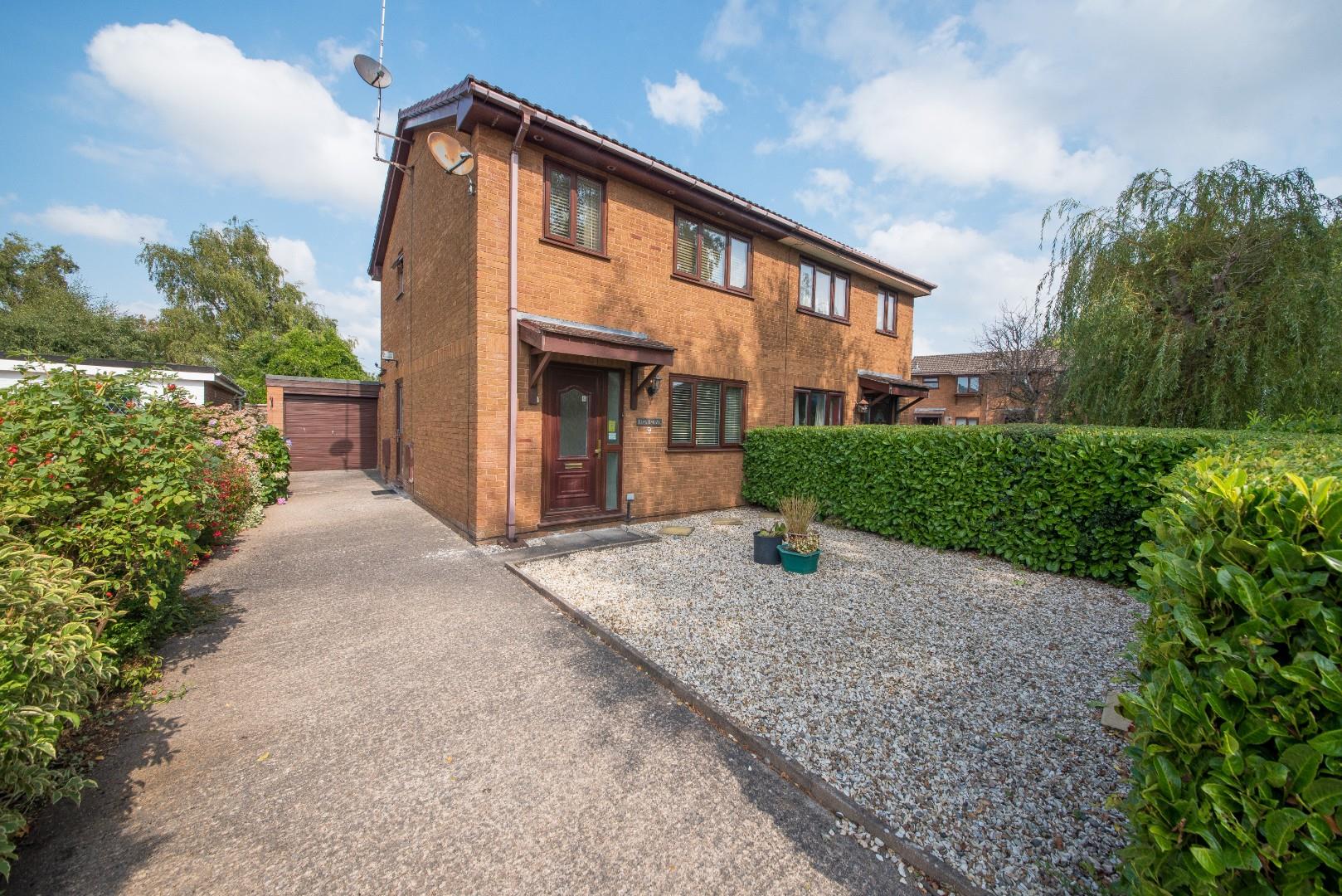 House SemiDetached Orchard Way, Mold